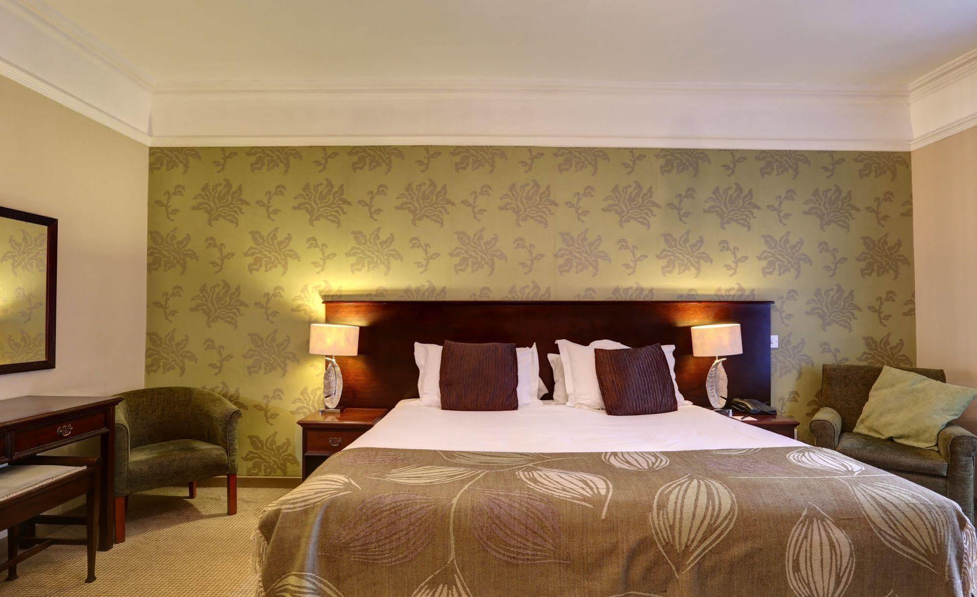 The Tontine Hotel ピーブルス エクステリア 写真